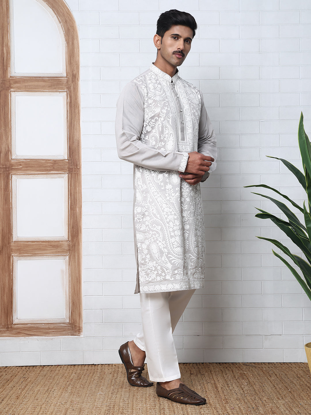 DesiQlo Men Embroidered Kurta Pyjama Set - Grey - 65KP_P_5362Grey_S