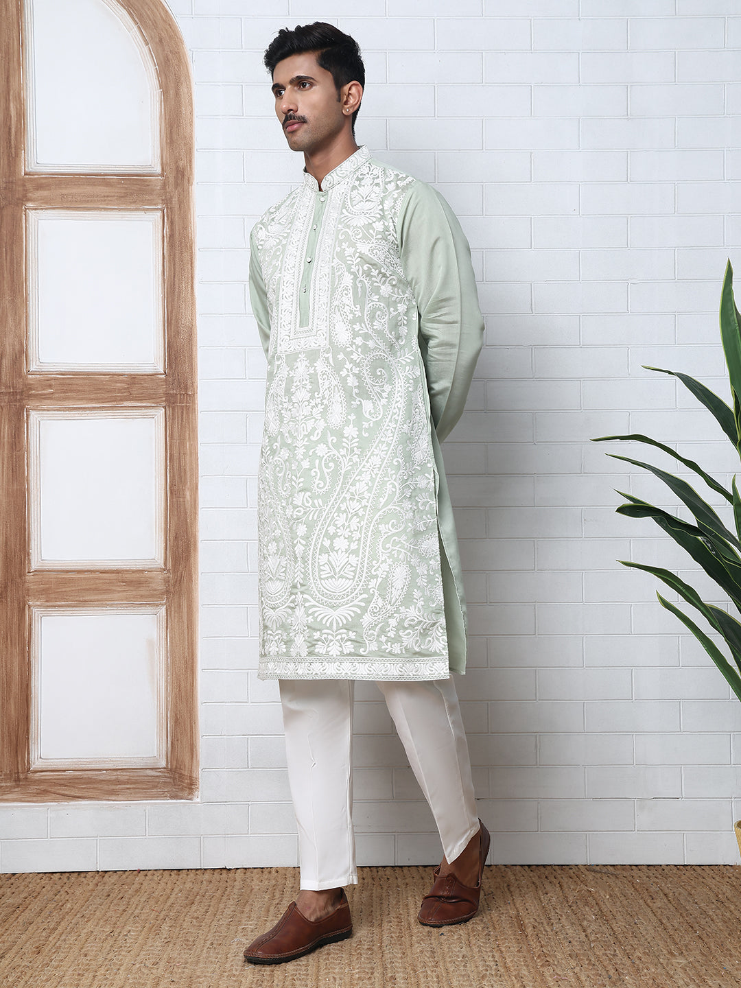DesiQlo Men Embroidered Kurta Pyjama Set - Green - 65KP_P_5362Lime_S