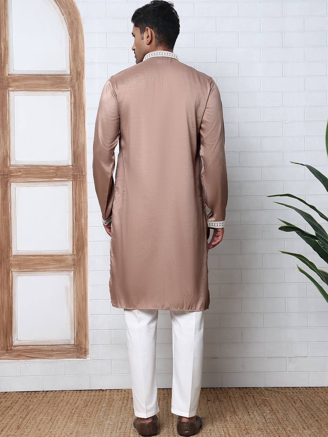 DesiQlo Men Embroidered Kurta Pyjama Set - Brown - 65KP_P_5371Brown_S