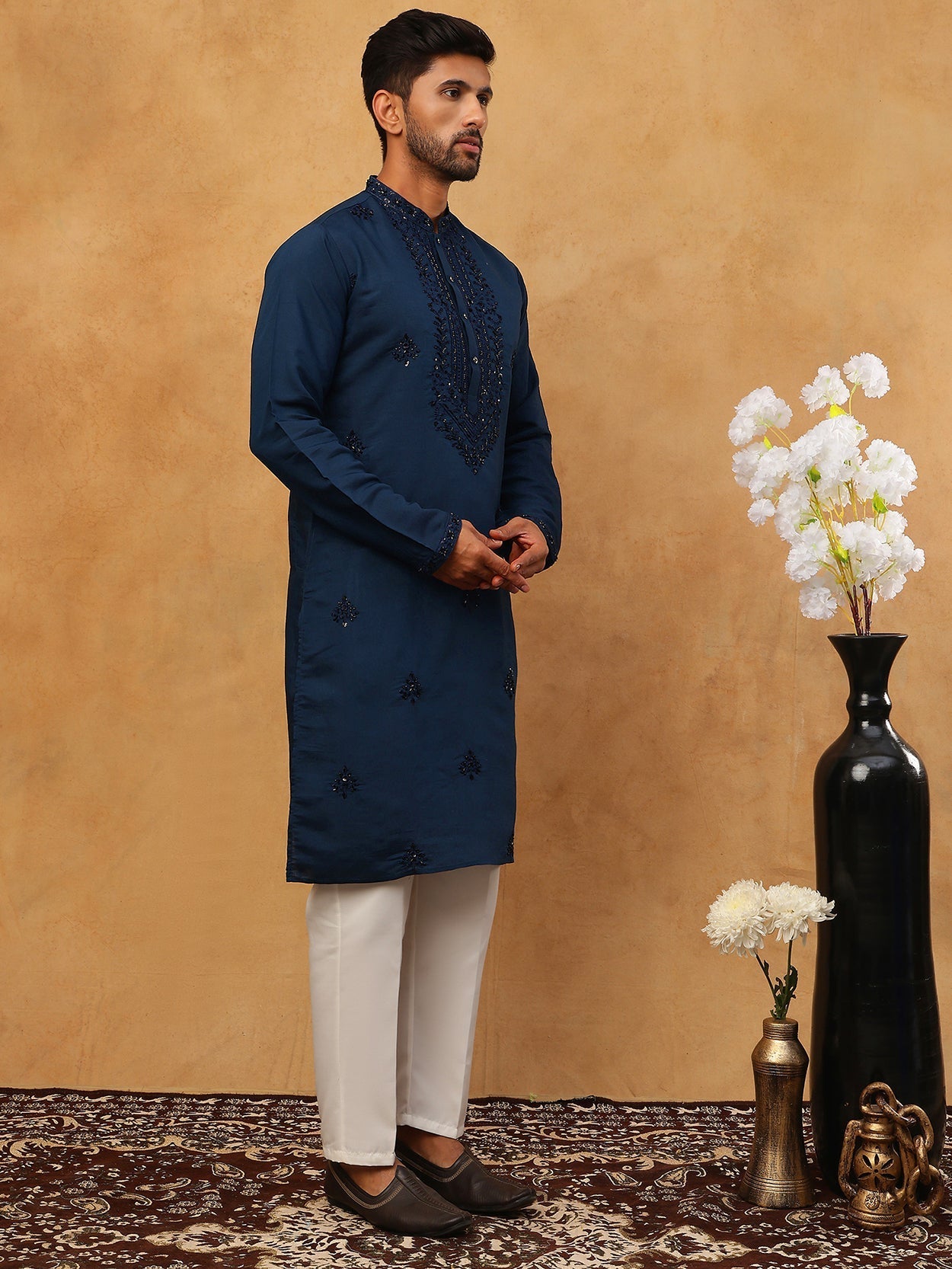 DesiQlo Men Floral Kurta Pyjama Set - Multicolor