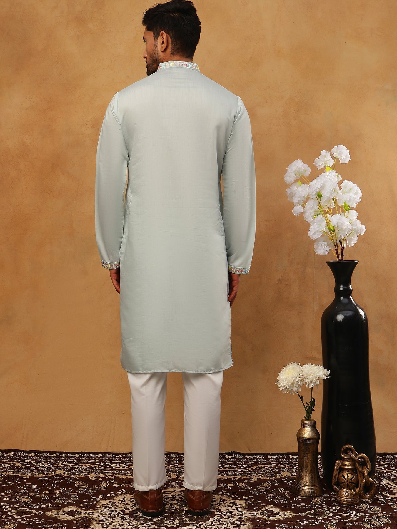 DesiQlo Men Floral Kurta Pyjama Set - Blue