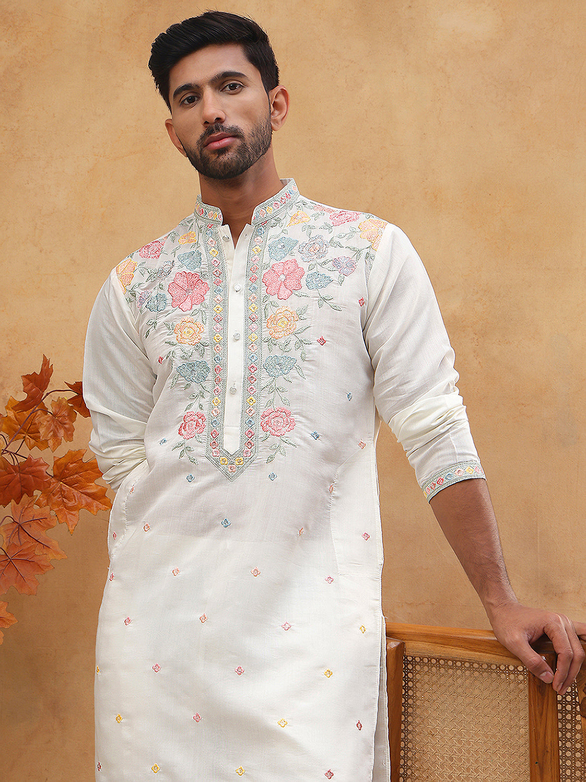 DesiQlo Men Floral Kurta Pyjama Set - White