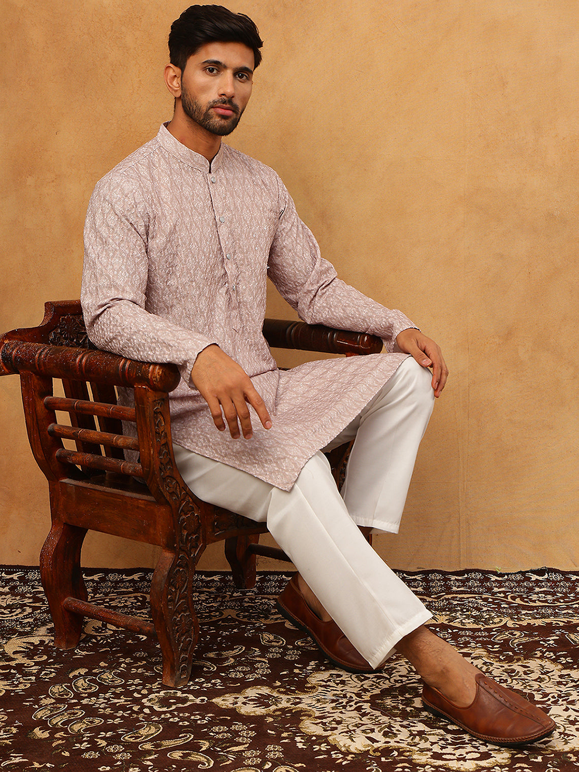 DesiQlo Men Floral Kurta Pyjama Set - Beige