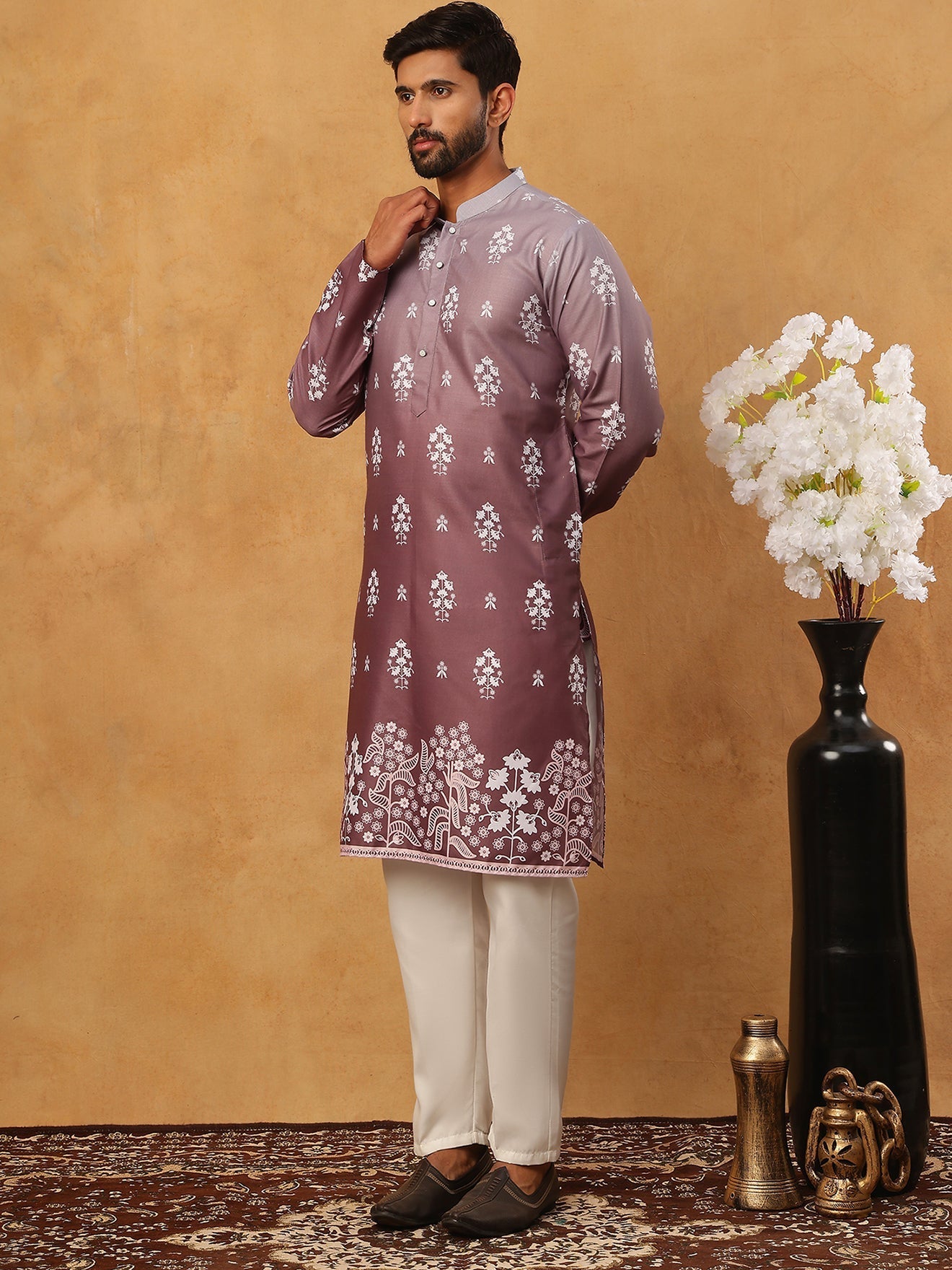 DesiQlo Men Floral Kurta Pyjama Set - Brown