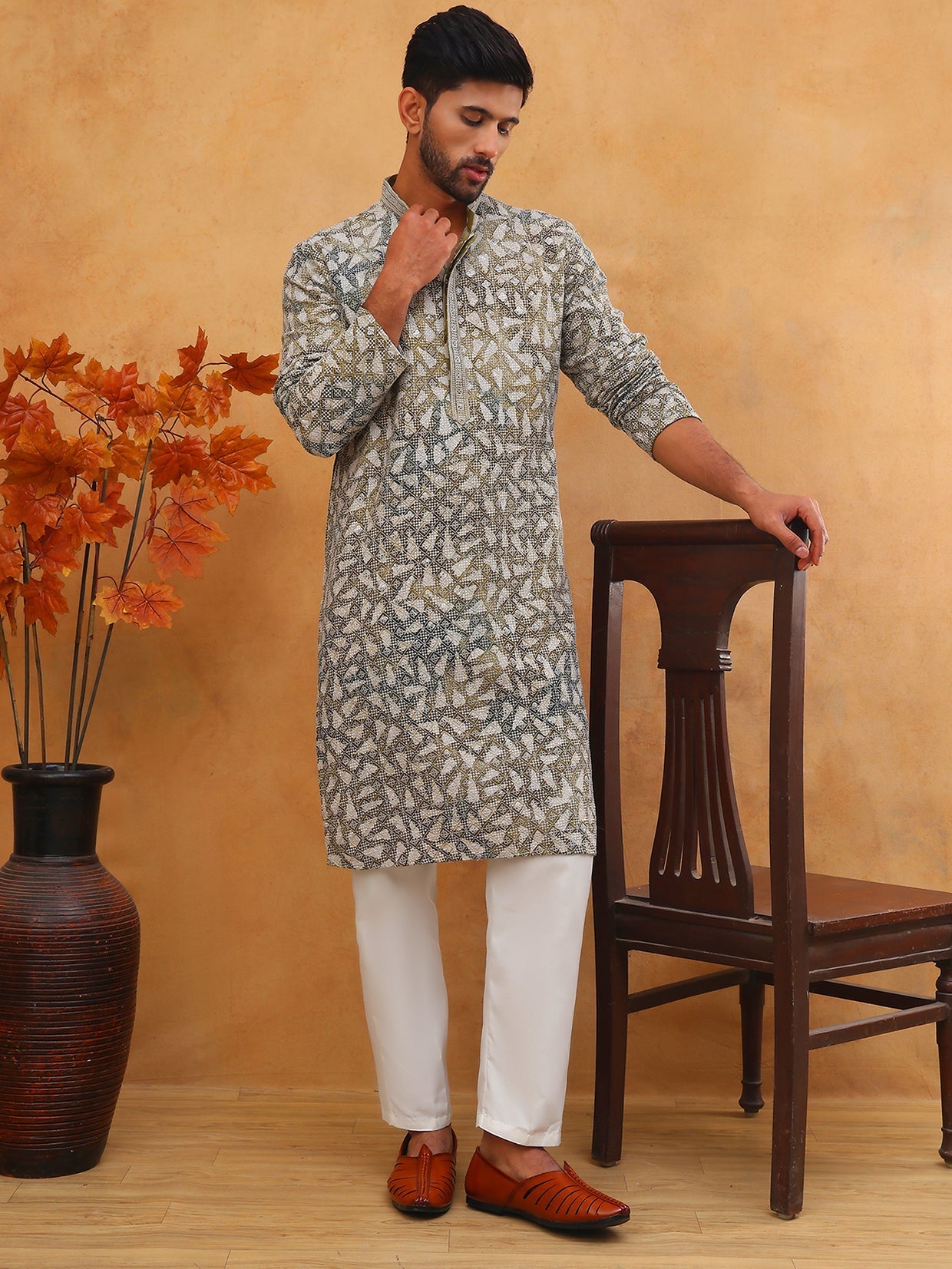 DesiQlo Men Geometric Kurta Pyjama Set - Green - 65KP_5406Olive_S