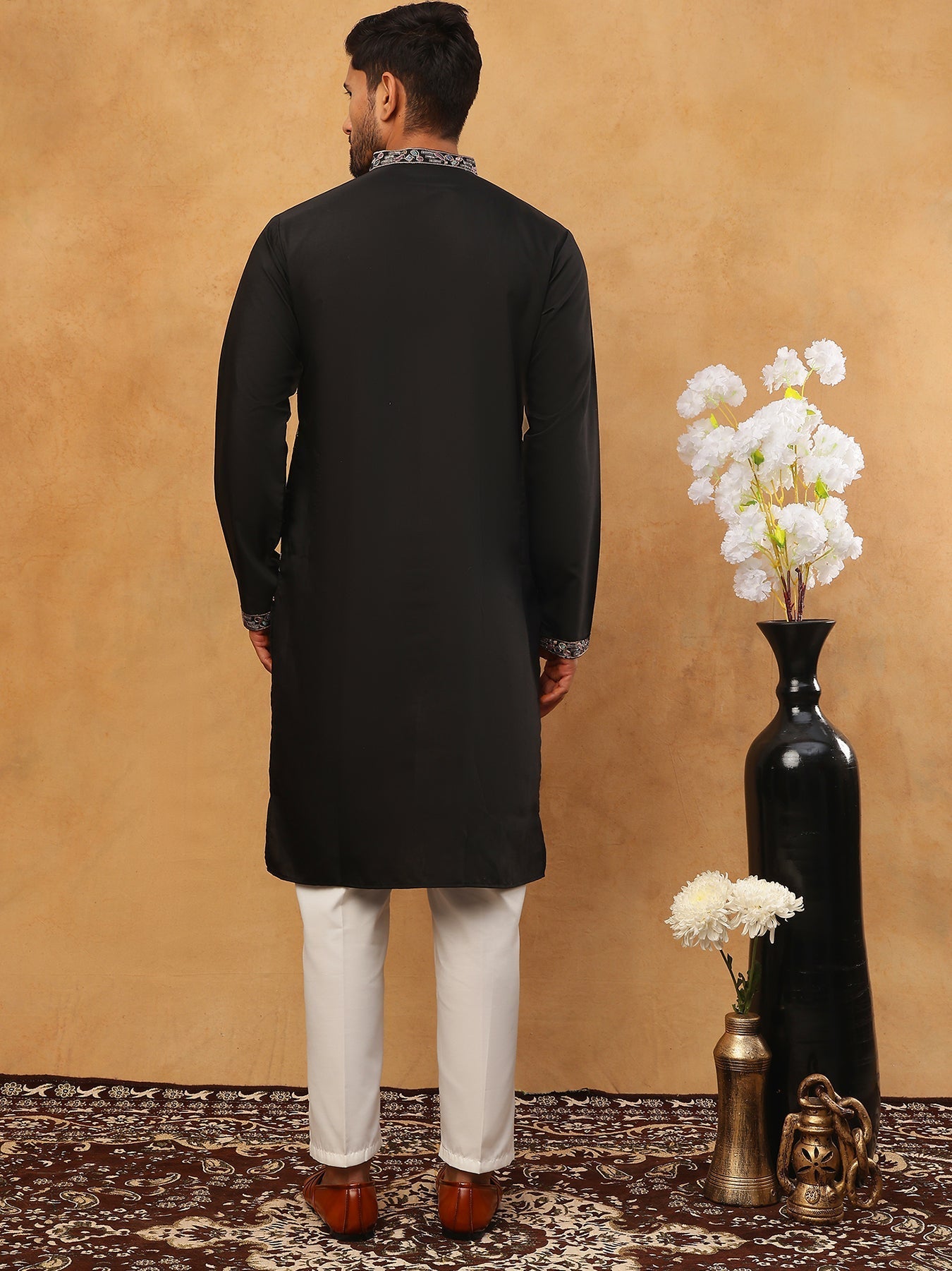 DesiQlo Men Abstract Kurta Pyjama Set - Black