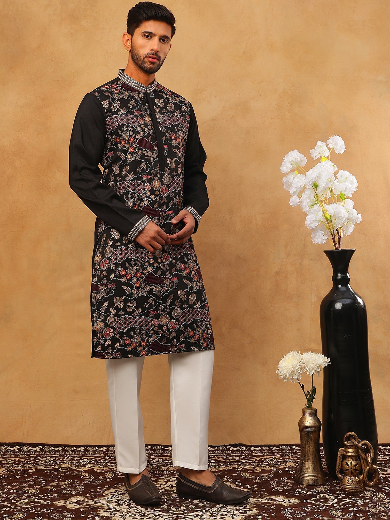 DesiQlo Men Floral Kurta Pyjama Set - Black - 65KP_5418Black_S