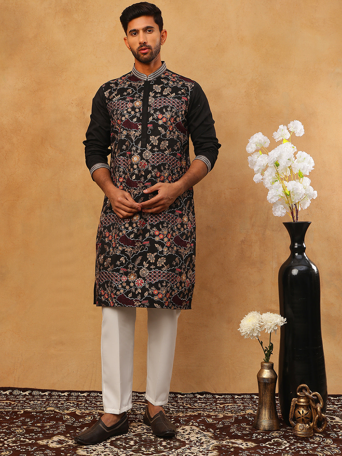 DesiQlo Men Floral Kurta Pyjama Set - Black - 65KP_5418Black_S