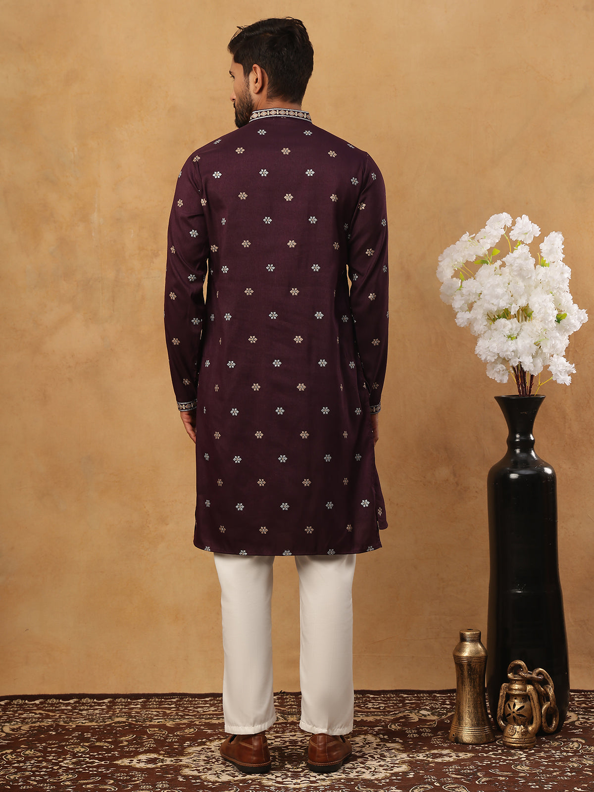 DesiQlo Men Geometric Kurta Pyjama Set - Purple