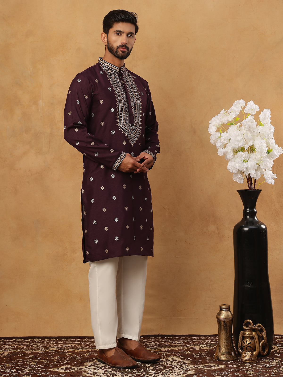 DesiQlo Men Geometric Kurta Pyjama Set - Purple