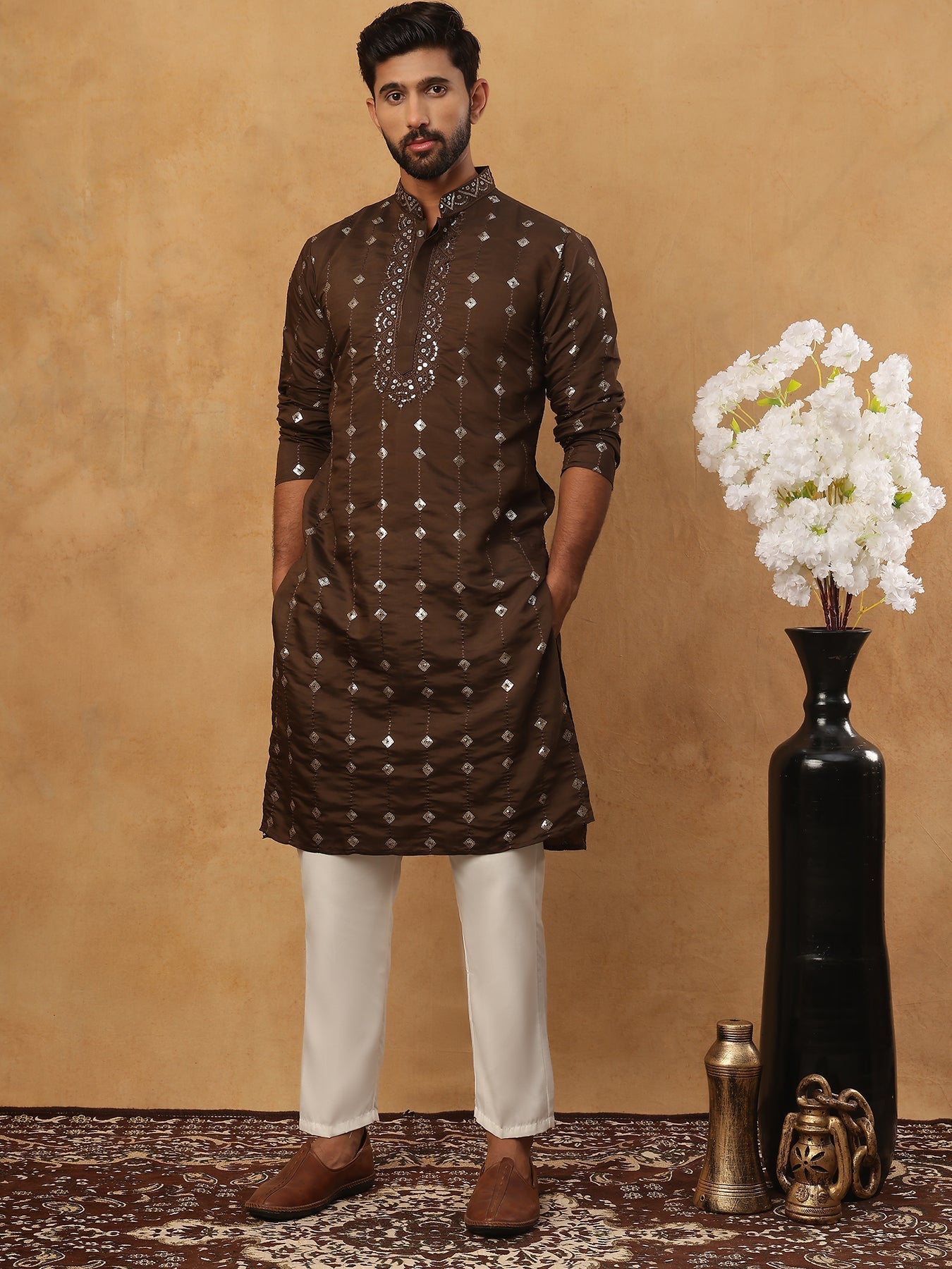 DesiQlo Men Geometric Kurta Pyjama Set - Brown