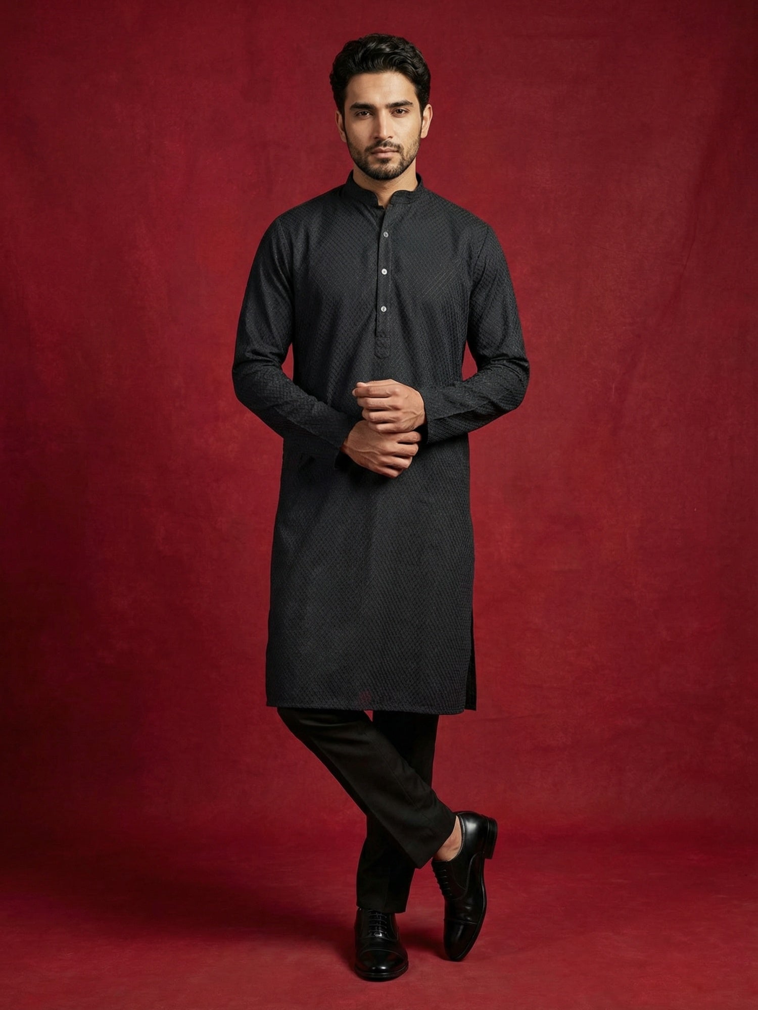 DesiQlo Men Embroidered Kurta Pyjama Set - Black - 65KP_B-P_5441Black_