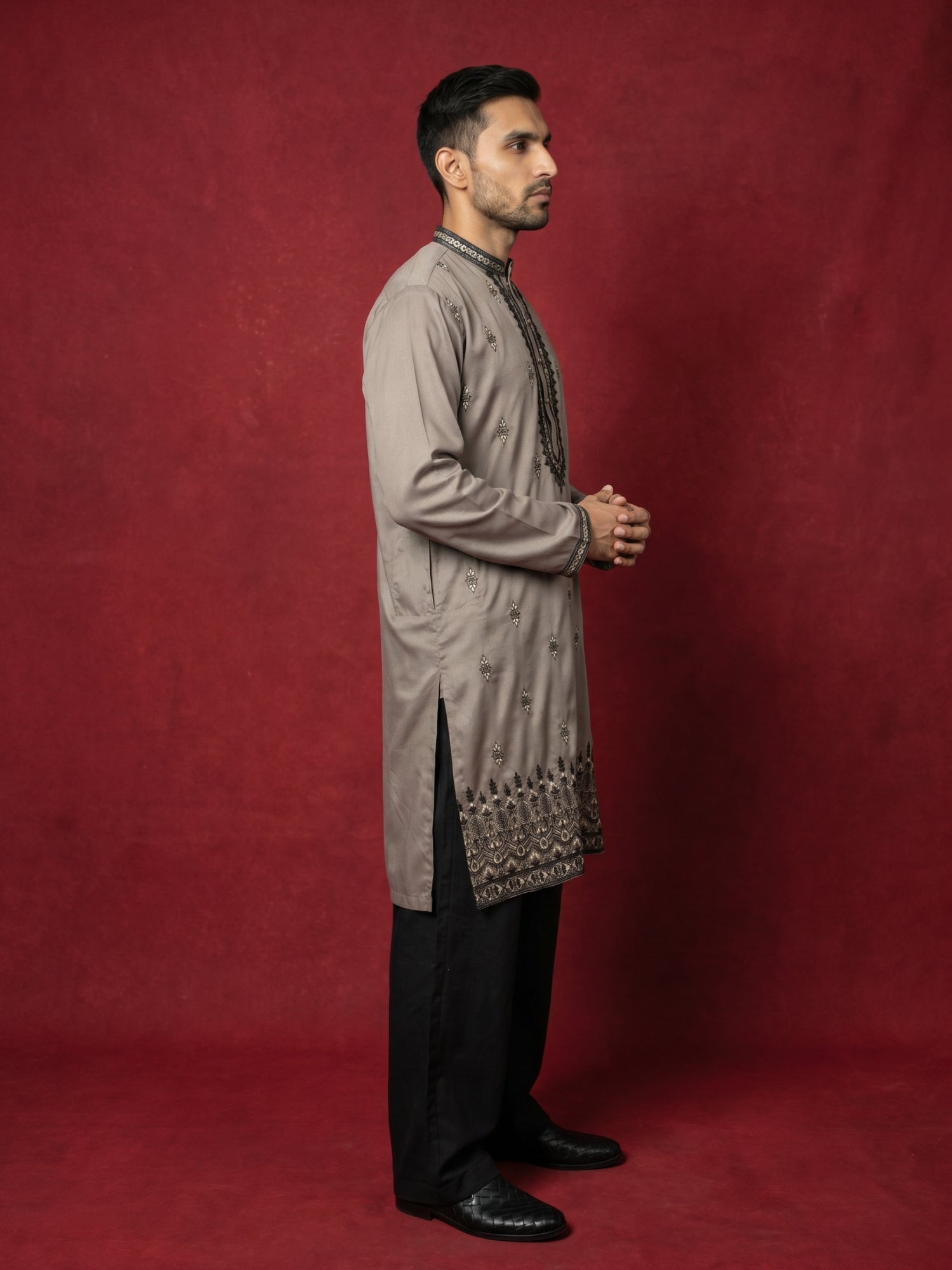 DesiQlo Men Embroidered Kurta Pyjama Set - Brown - 65KP_PJ11B_5468Brow
