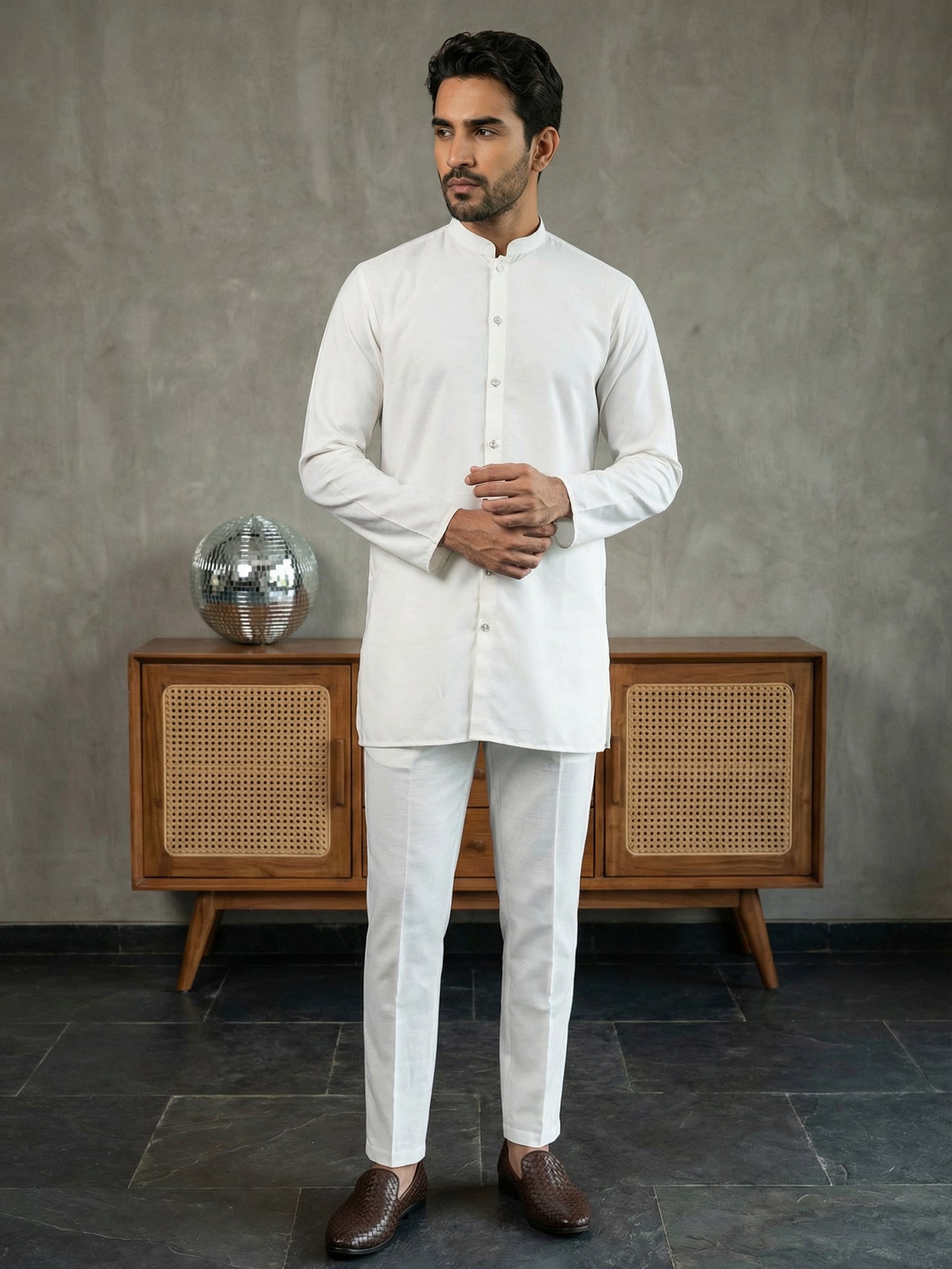 DesiQlo Men Solid Kurta Pyjama Set - White - 65KP_5509White_S