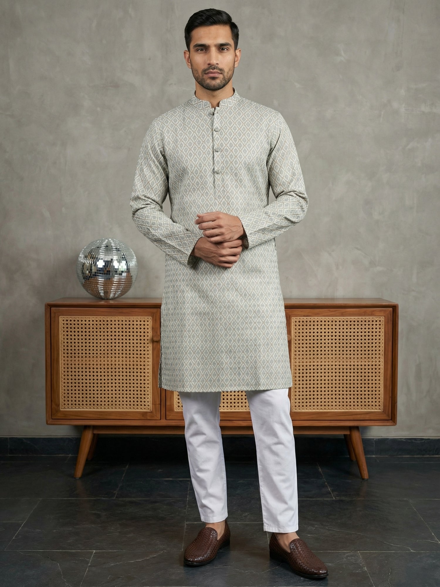 DesiQlo Men Printed Kurta Pyjama Set - White - 65KP_P_5523Off-White_S