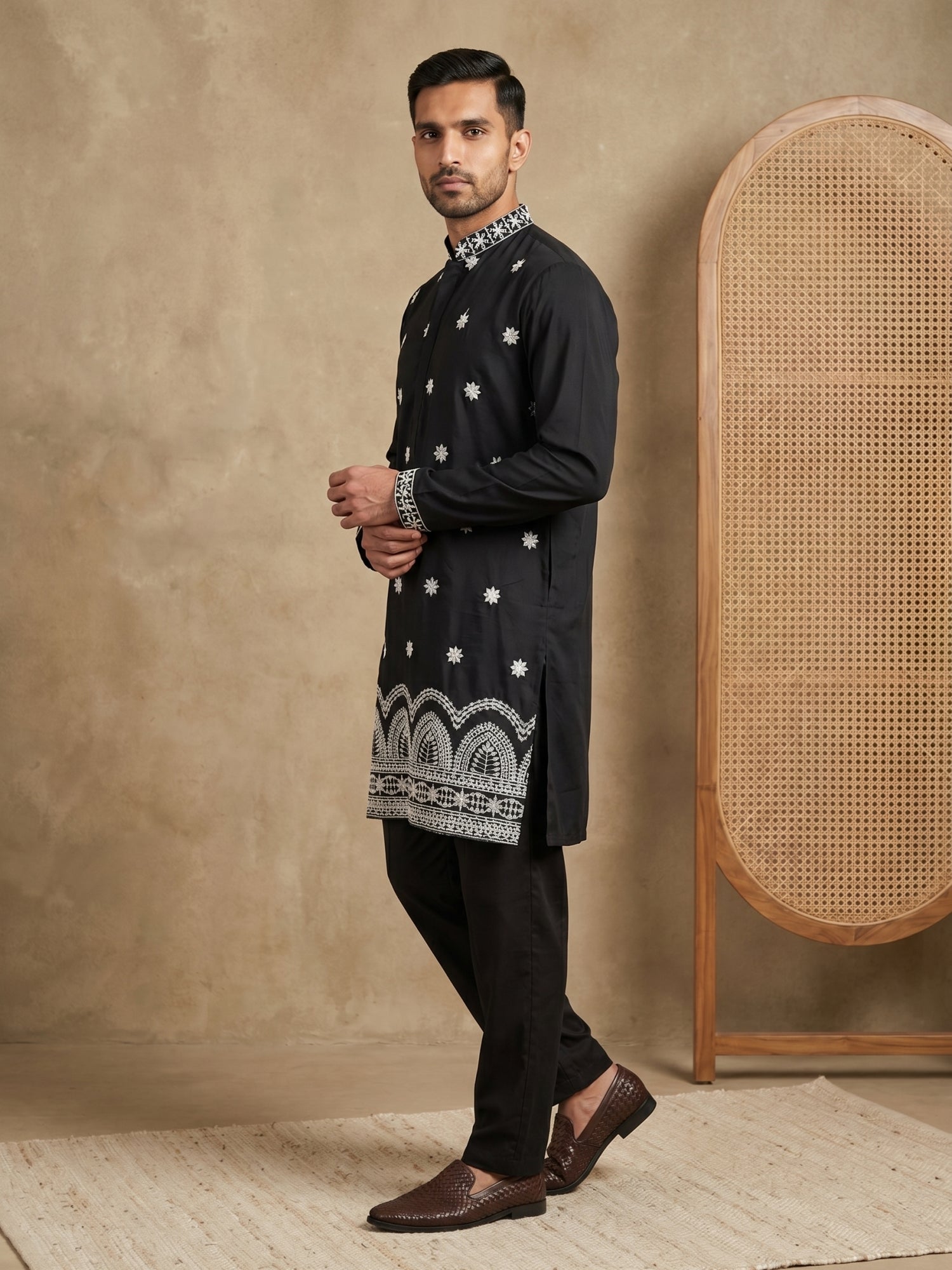 DesiQlo Men Embroidered Kurta Pyjama Set - Black - 65KP_5547Black_S