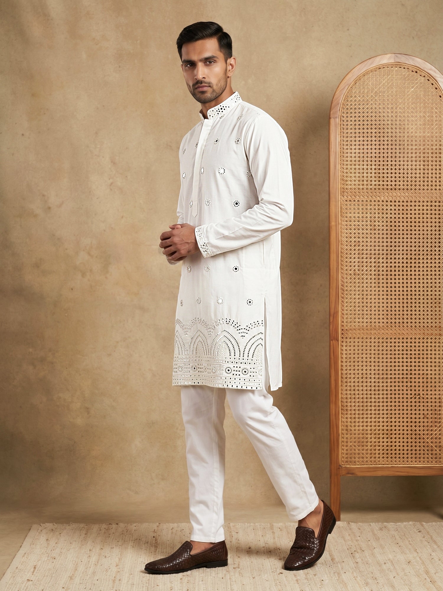 DesiQlo Men Embroidered Kurta Pyjama Set - White - 65KP_5547White_S