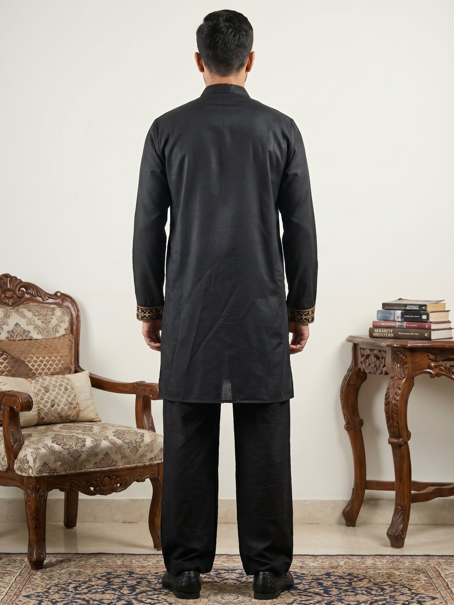 DesiQlo Men Embroidered Kurta Pyjama Set - Black - 65KP_PJ11W_5552Blac