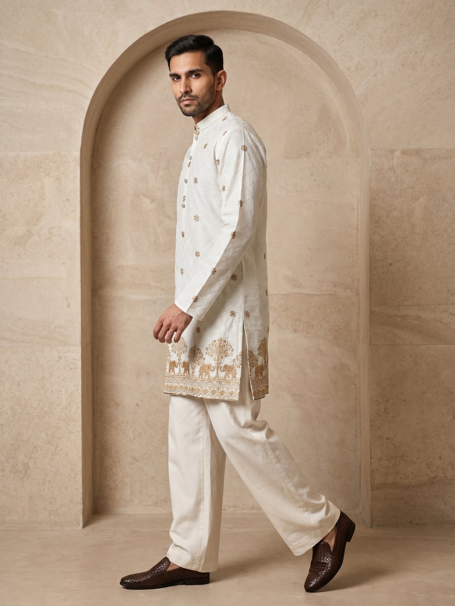 DesiQlo Men Embroidered Kurta Pyjama Set - White - 65KP_PJ11W_5553Whit