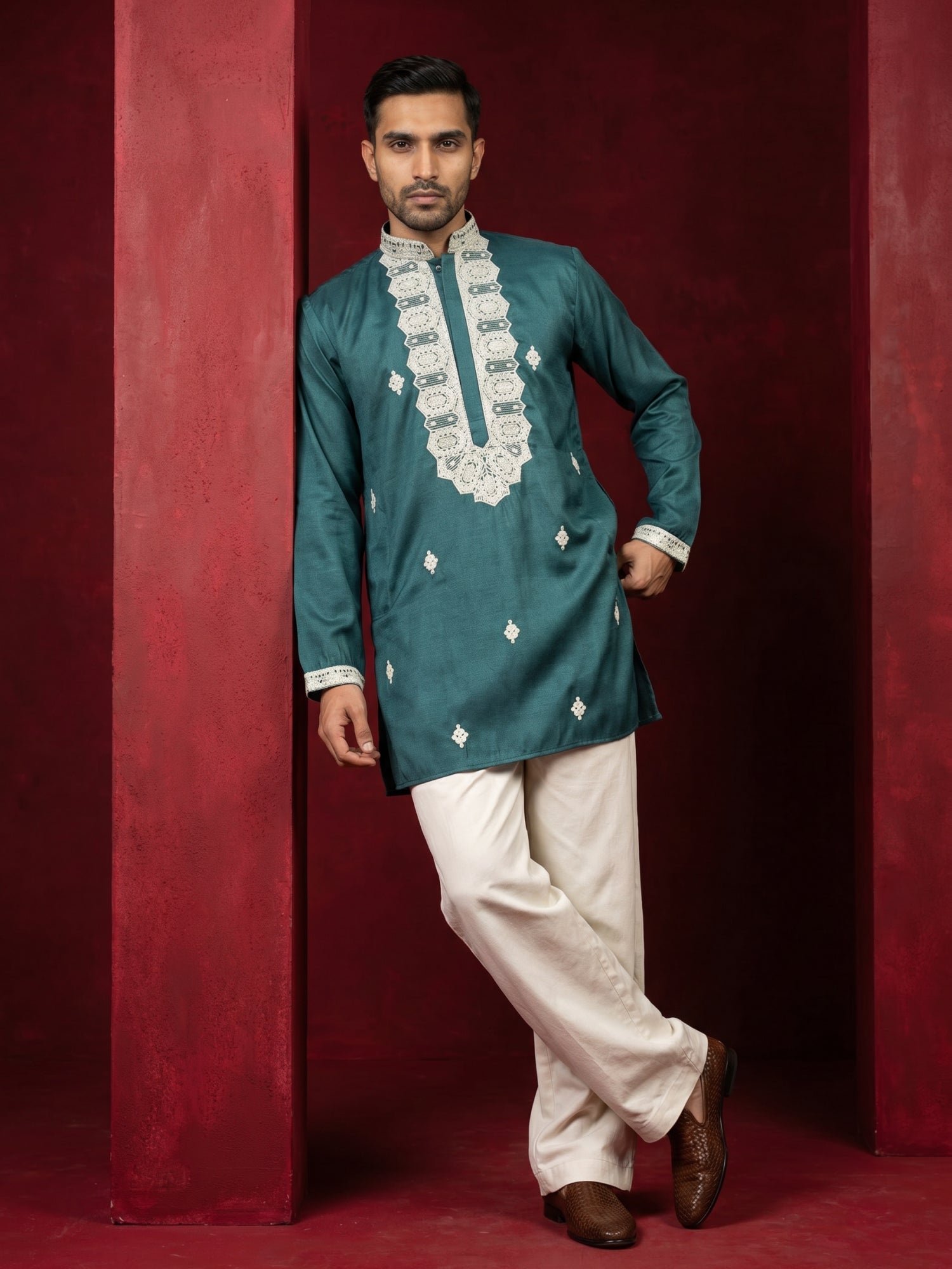DesiQlo Men Embroidered Kurta Pyjama Set - Multicolor - 65KP_PJ11W_556