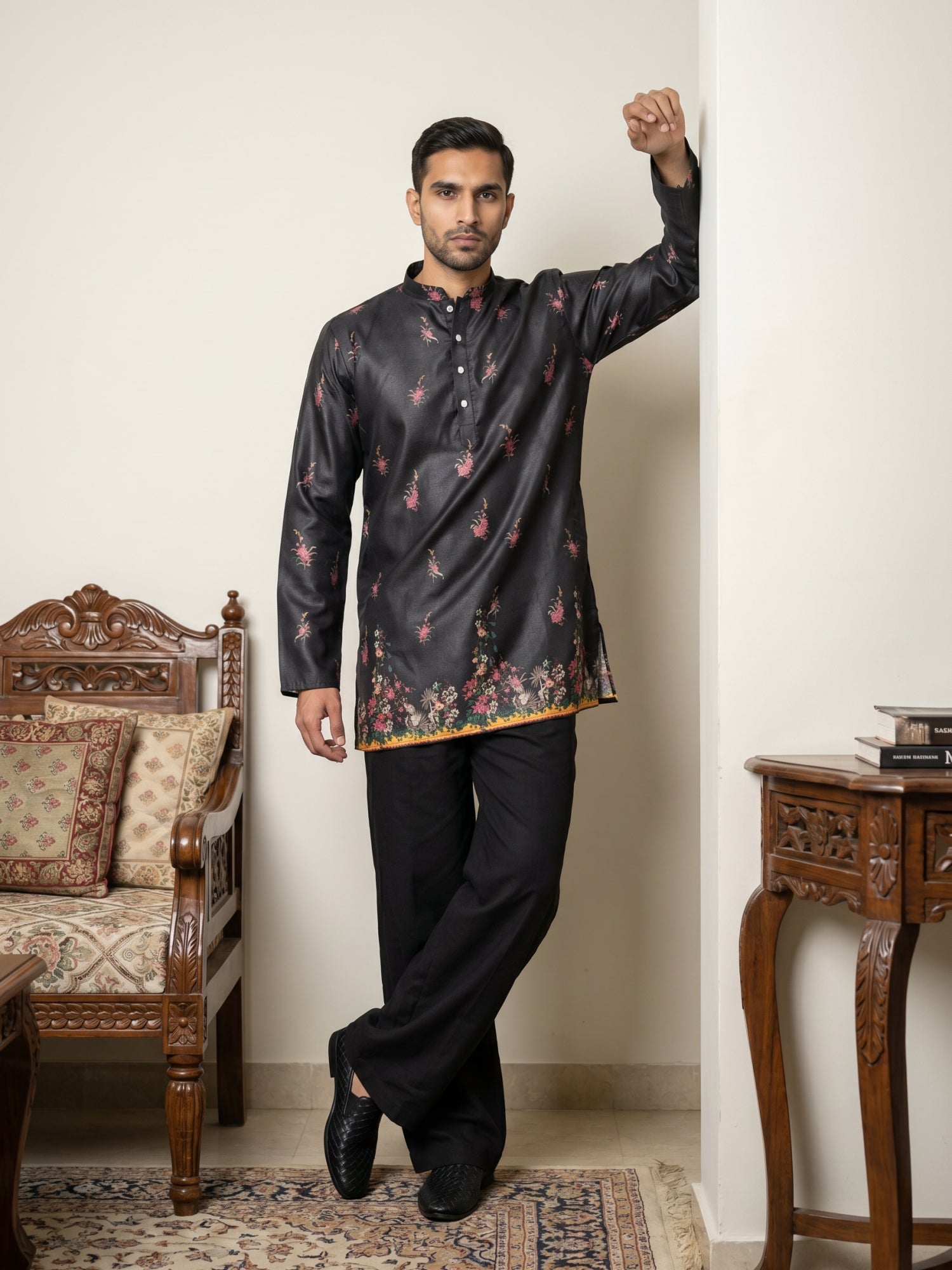 DesiQlo Men Printed Kurta Pyjama Set - Black - 65KP_PJ11B_5568Black_S