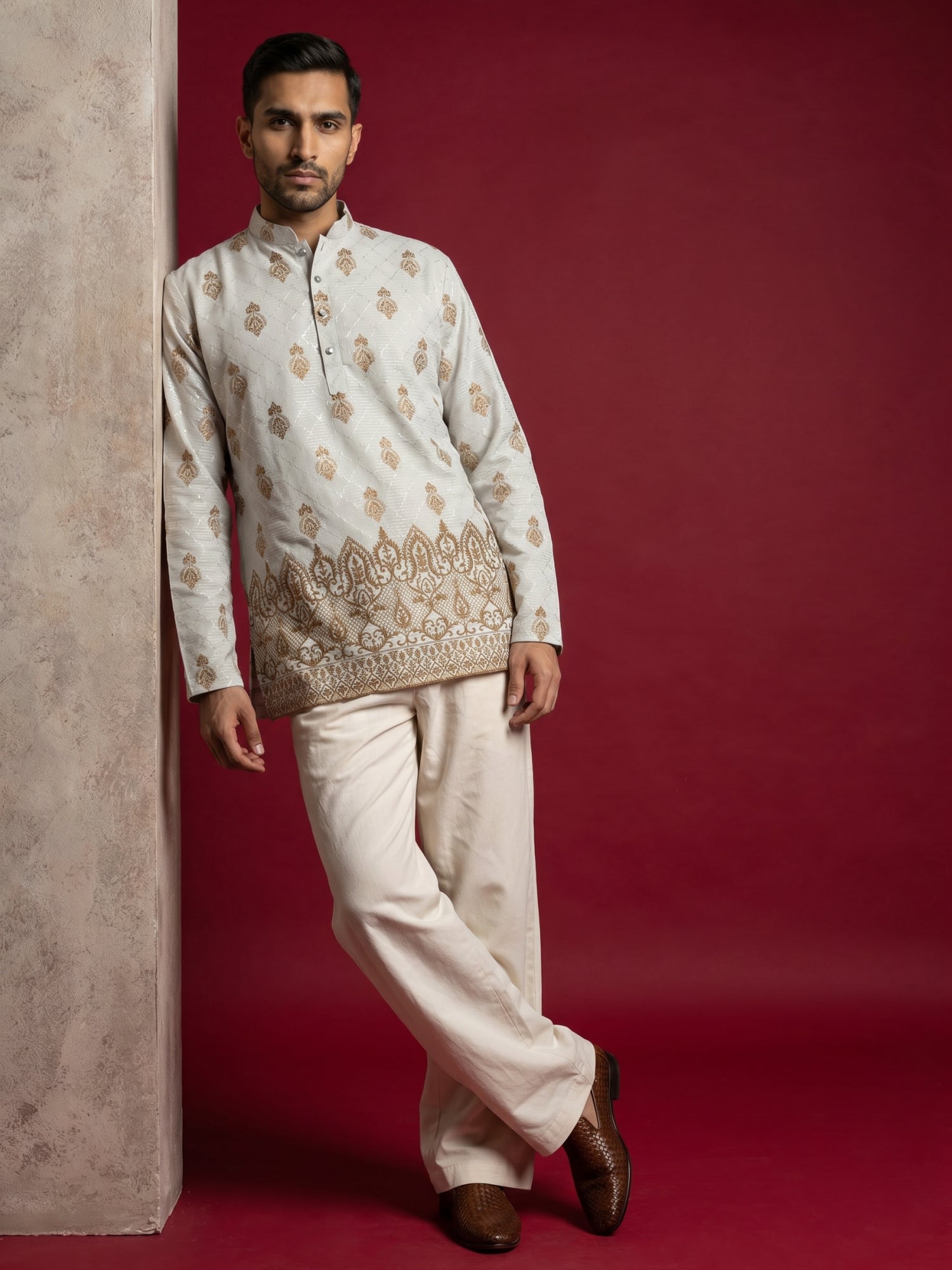 DesiQlo Men Embroidered Kurta Pyjama Set - White - 65KP_PJ11W_5569Whit