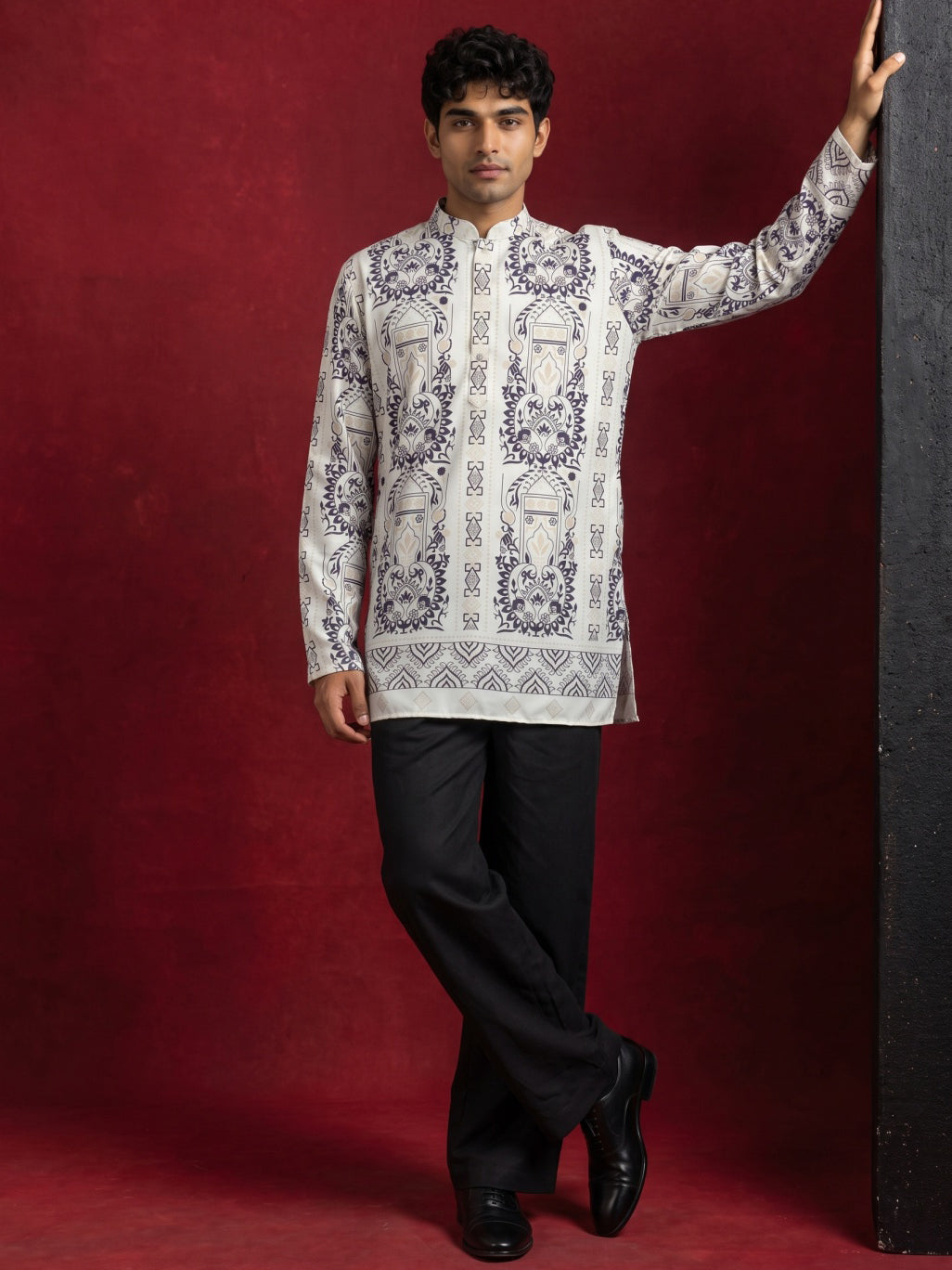 DesiQlo Men Printed Kurta Pyjama Set - White - 65KP_PJ11B_5573White_S