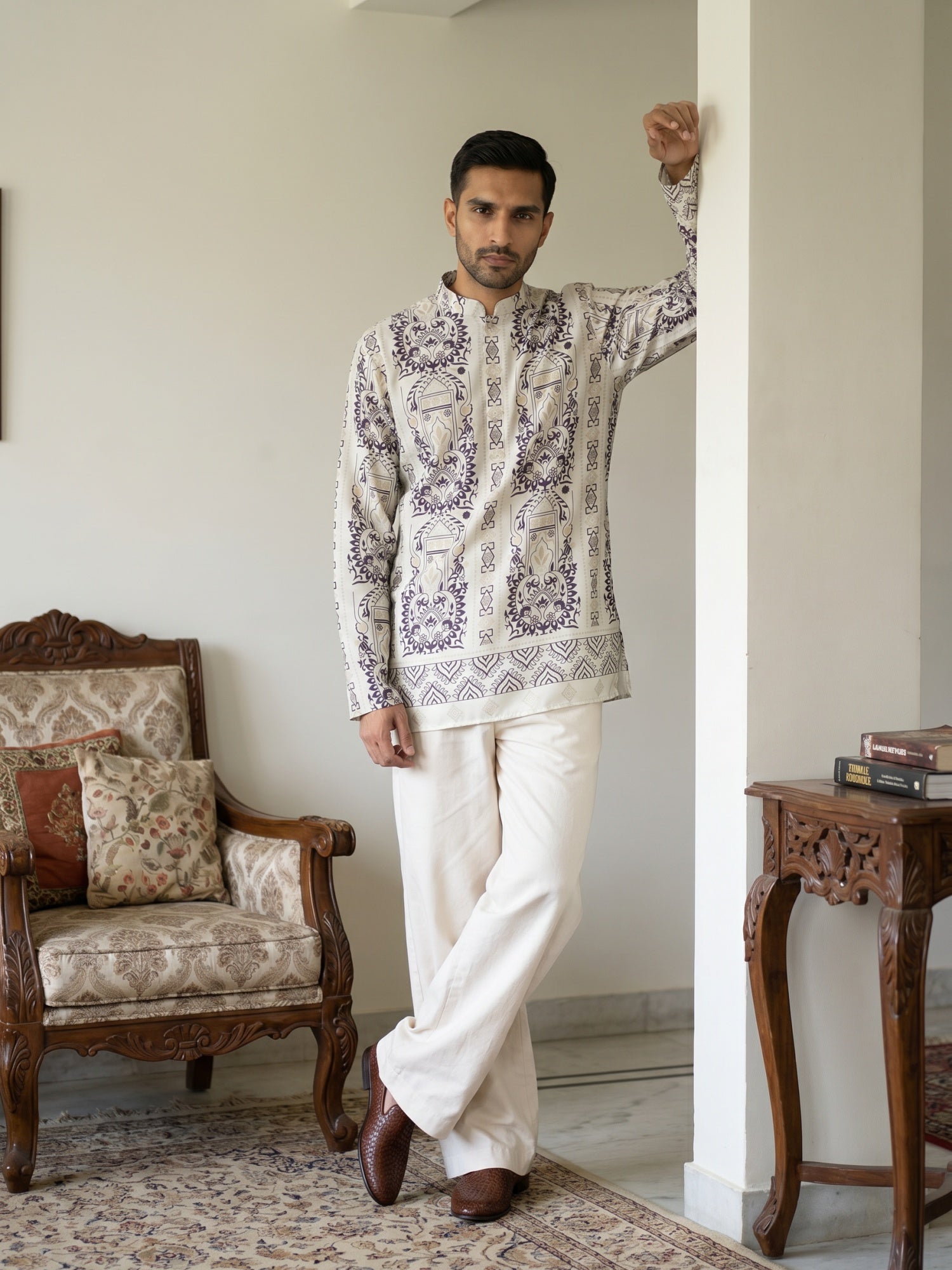 DesiQlo Men Printed Kurta Pyjama Set - White - 65KP_PJ11W_5573White_S