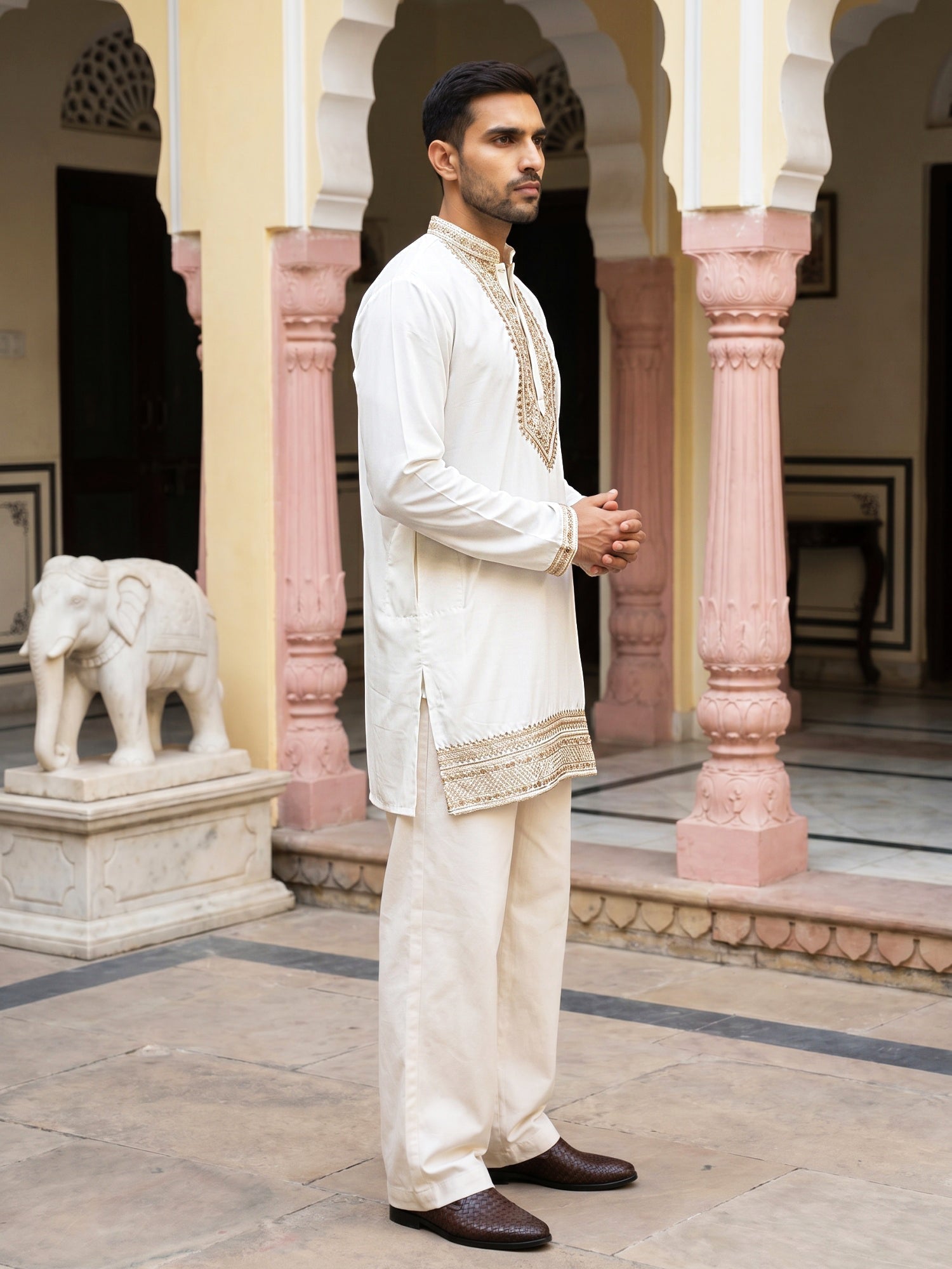 DesiQlo Men Embroidered Kurta Pyjama Set - White - 65KP_PJ11W_5576Whit
