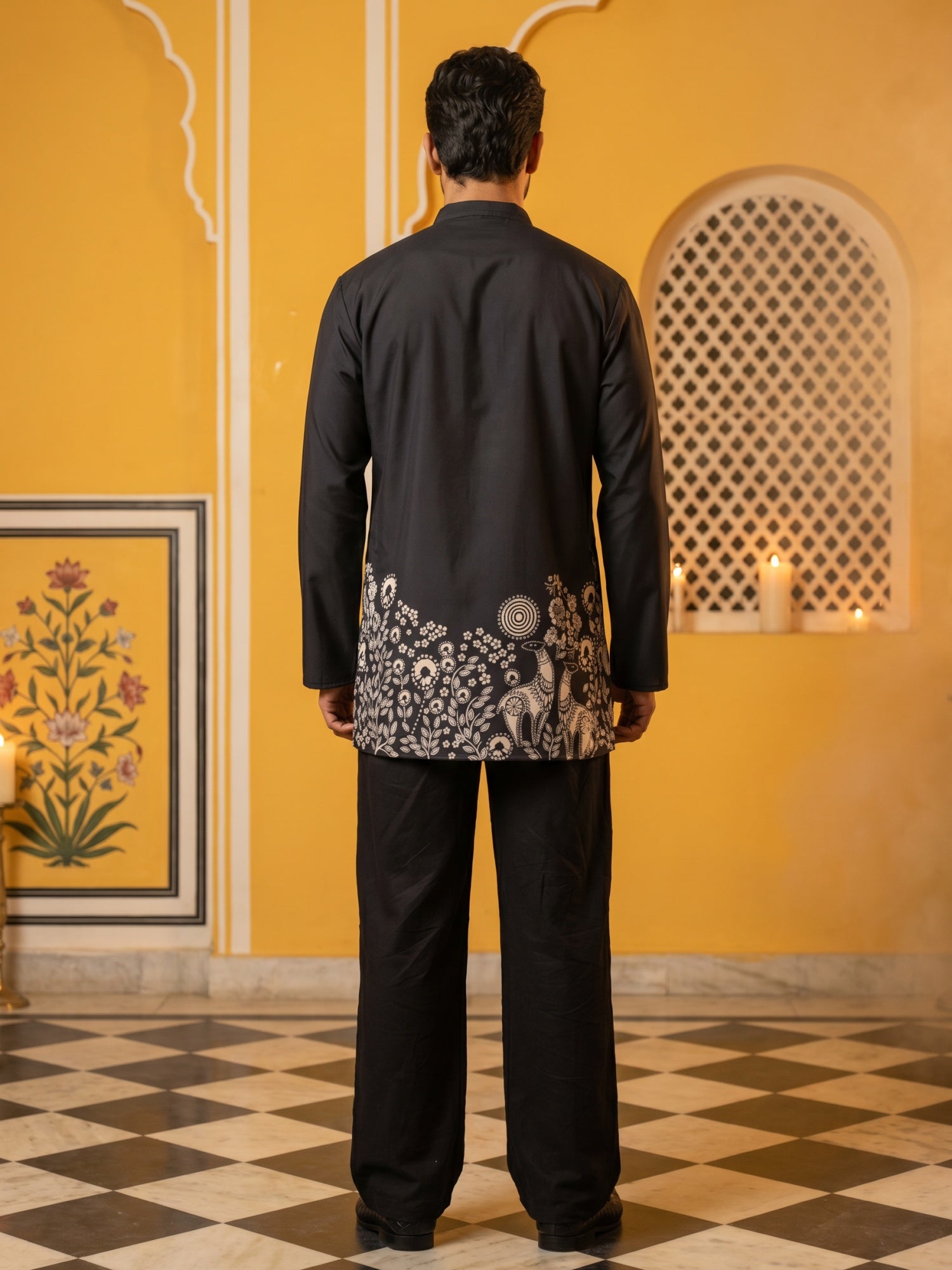 DesiQlo Men Printed Kurta Pyjama Set - Black - 65KP_PJ11B_5582Black_S