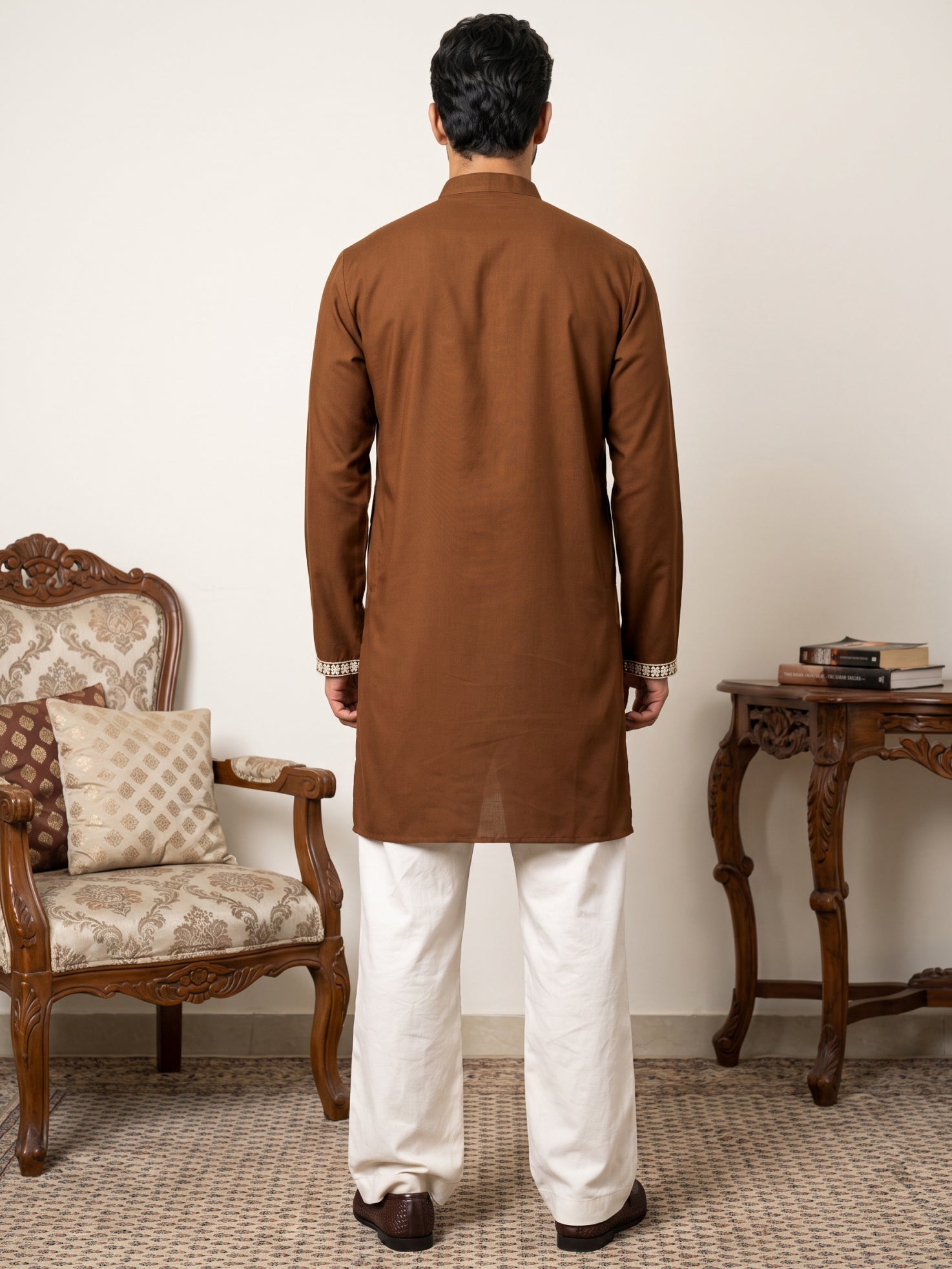 DesiQlo Men Embroidered Kurta Pyjama Set - Brown