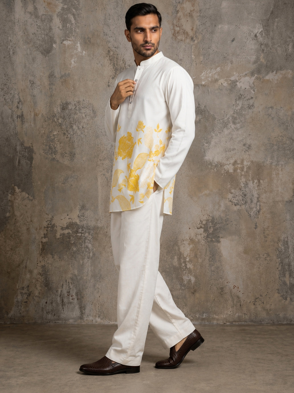 DesiQlo Men Printed Kurta Pyjama Set - Yellow