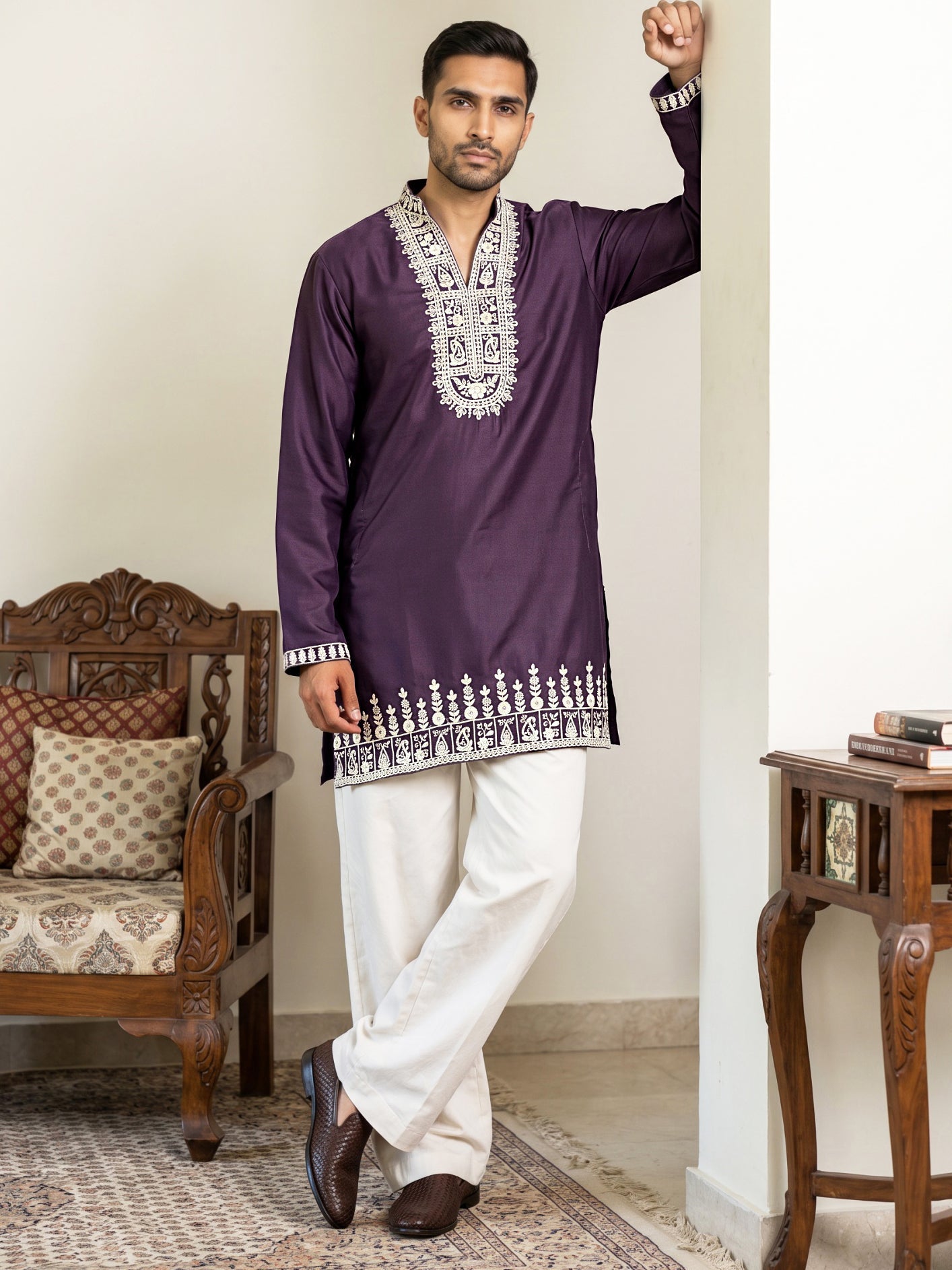 DesiQlo Men Embroidered Kurta Pyjama Set - Purple