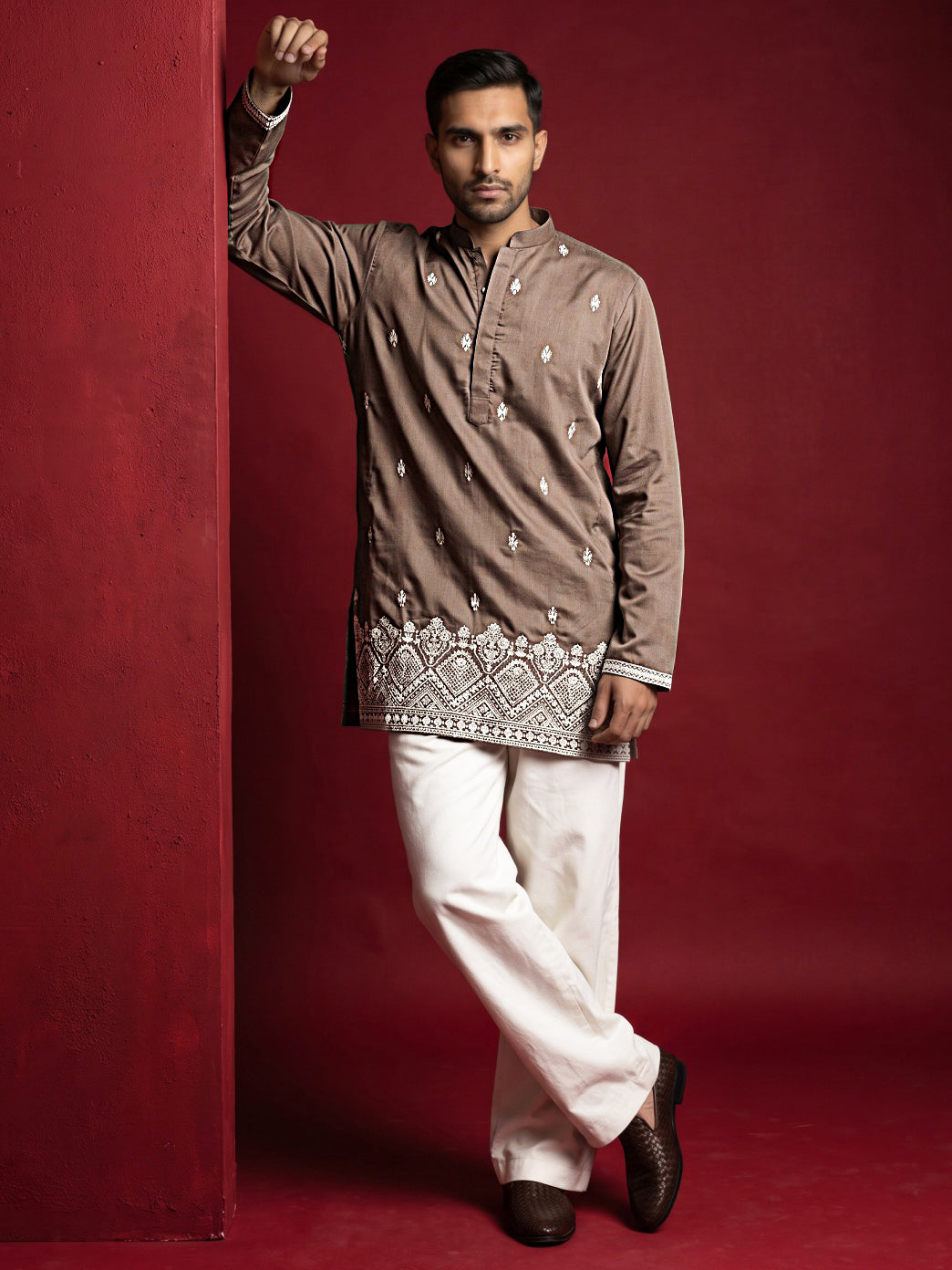 DesiQlo Men Embroidered Kurta Pyjama Set - Brown - 65KP_PJ11W_5611Brow