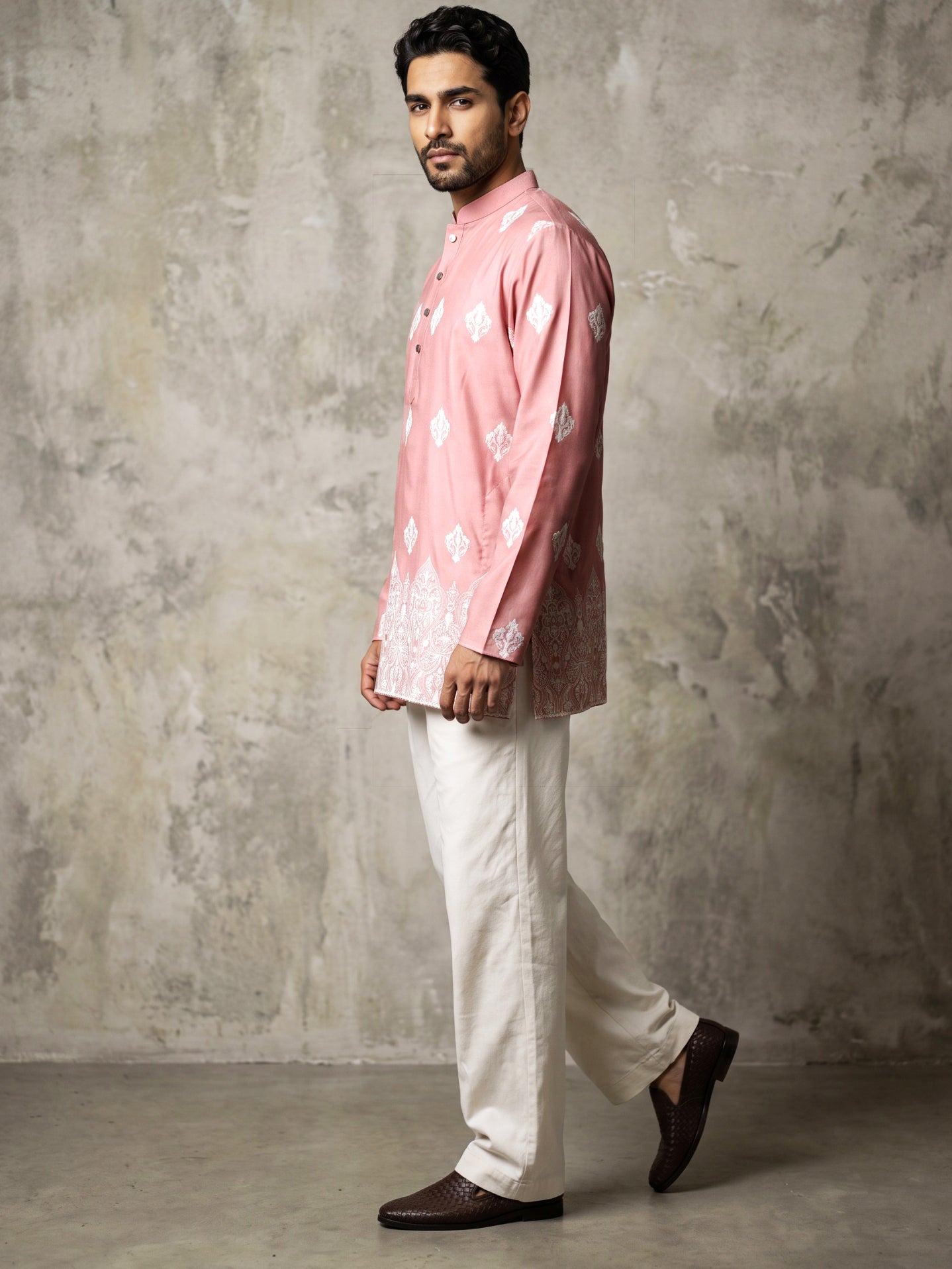 DesiQlo Men Printed Kurta Pyjama Set - Pink
