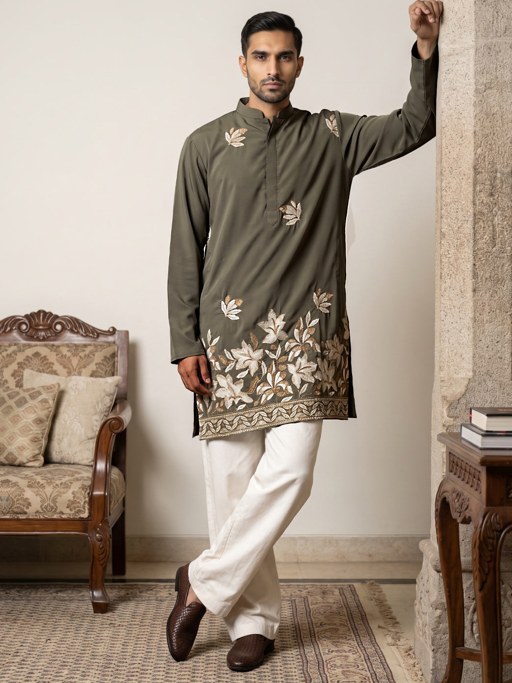 DesiQlo Men Embroidered Kurta Pyjama Set - Grey