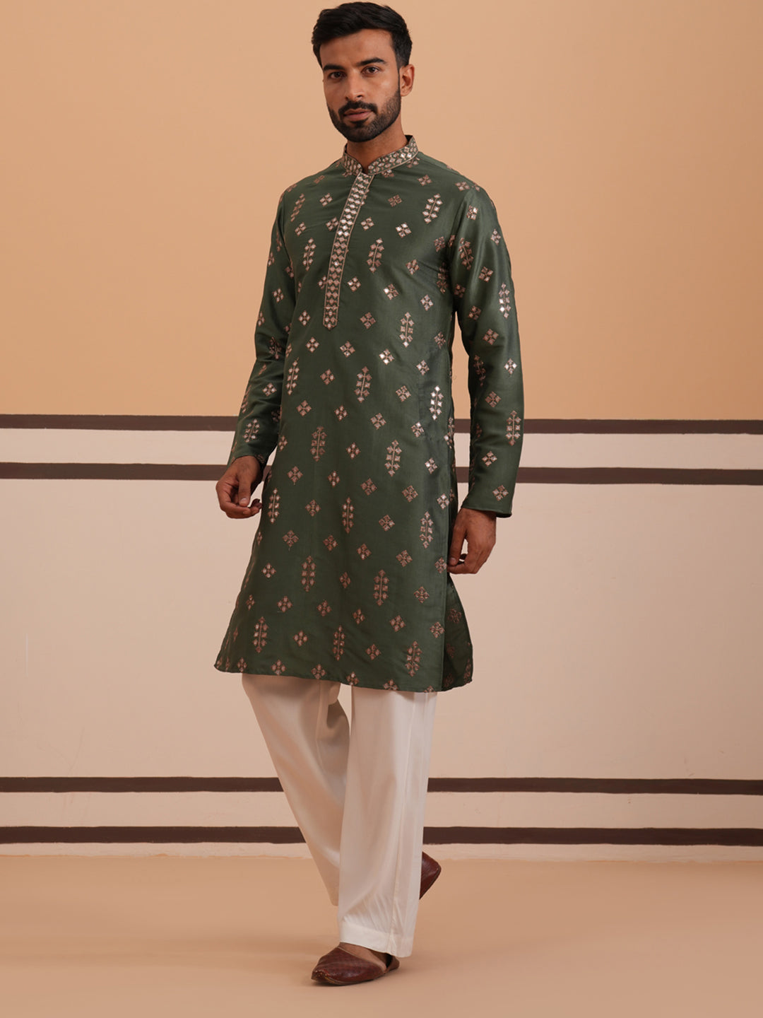 DesiQlo Men Embroidered Kurta Pyjama Set - Green - 65KP_D-PJ11W_5355Ol