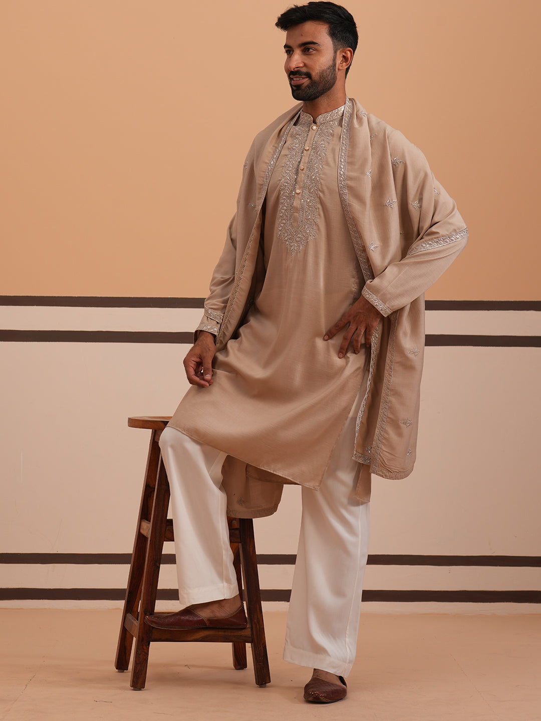 DesiQlo Men Embroidered Kurta Pyjama Set - Beige - 65KP_D-PJ11W_5375Be