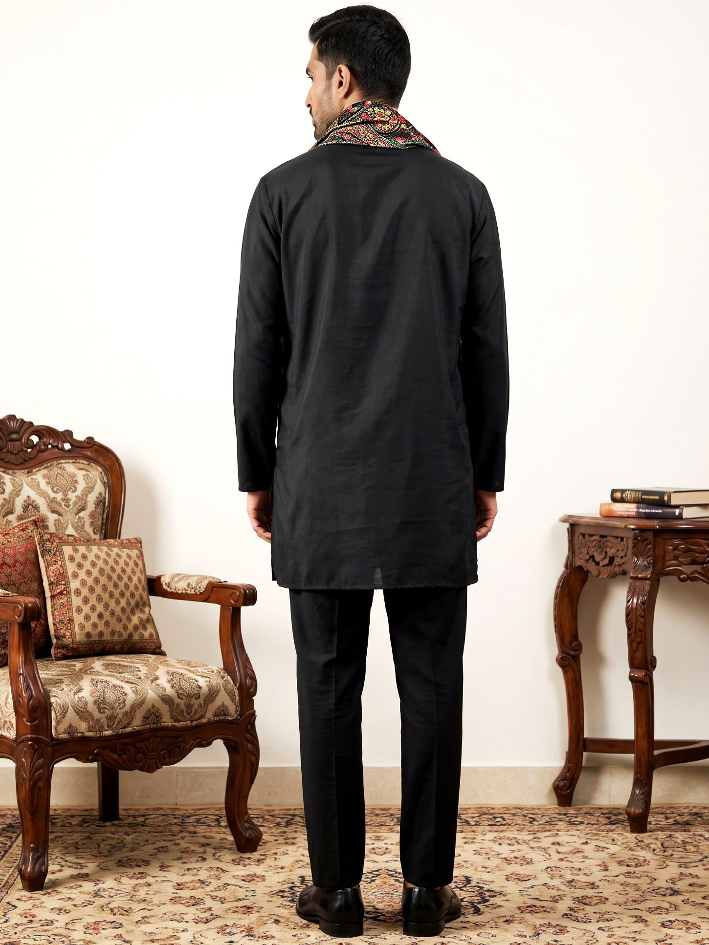 DesiQlo Men Solid Kurta Pyjama Set - Black