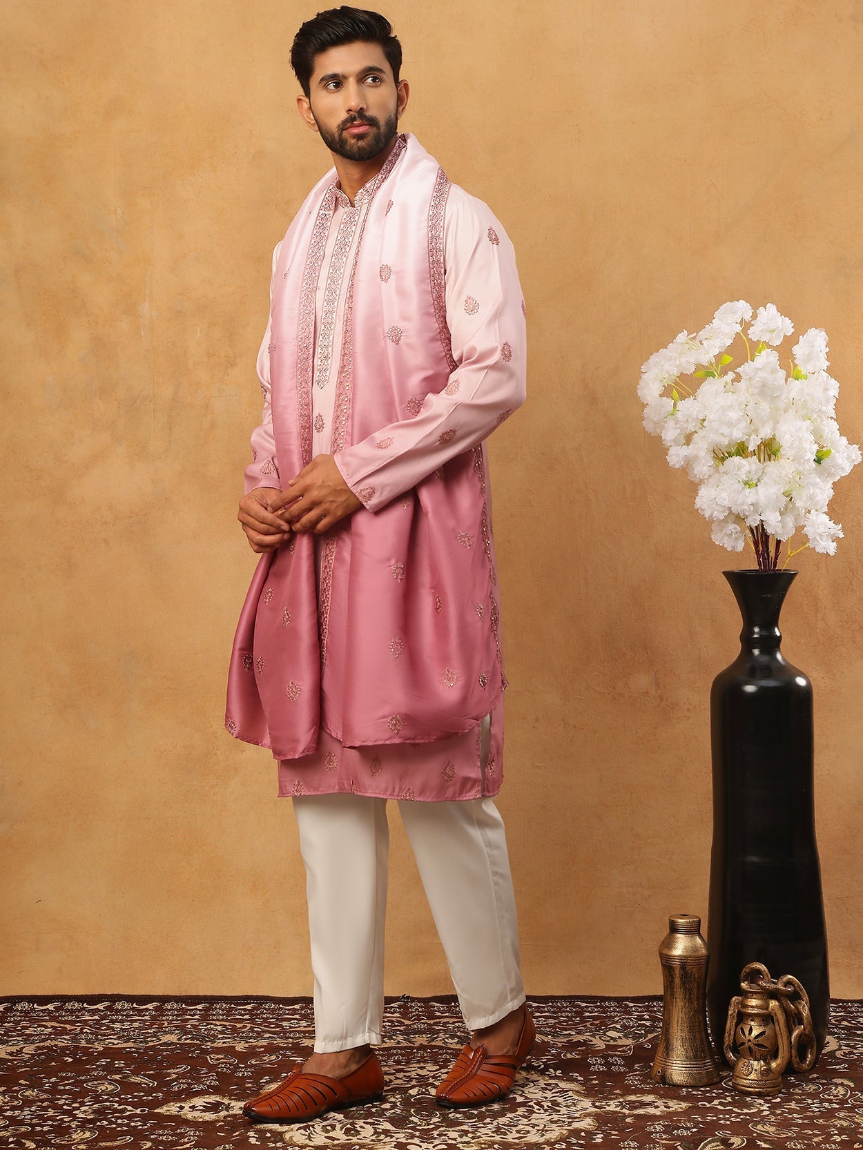 DesiQlo Men Floral Kurta Pyjama Set - Pink - 65KP_D_5439Pink_S