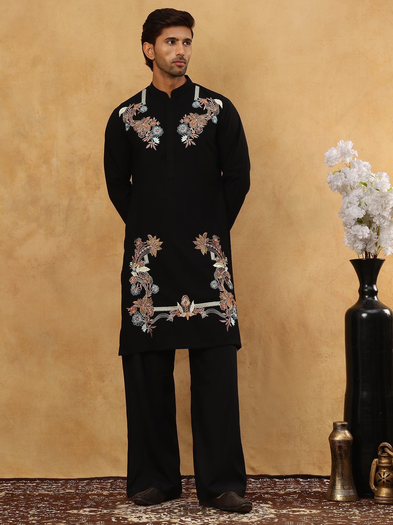 DesiQlo Men Embroidered Kurta Pyjama Set - Black - 65KP_PJ11B_5499Blac