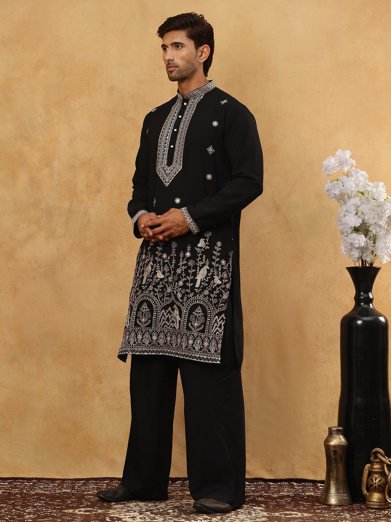 DesiQlo Men Embroidered Kurta Pyjama Set - Black - 65KP_PJ11B_5503Blac