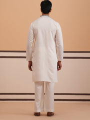 Men Ethnic Embroidered Kurta Set (65KP PJ11W 5342 White )