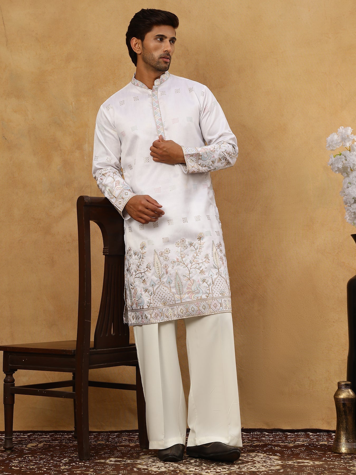 DesiQlo Men Embroidered Kurta Pyjama Set - White - 65KP_PJ11W_5458Whit