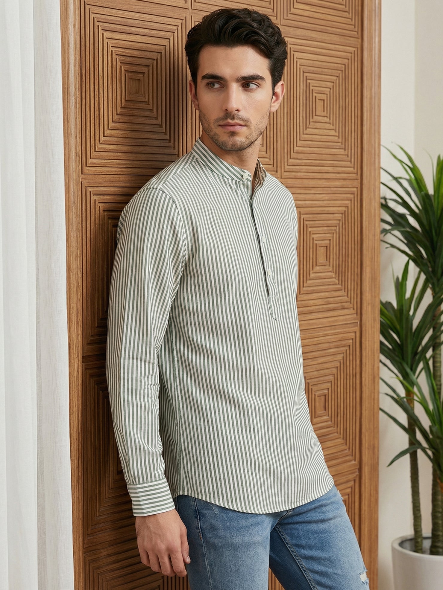 DesiQlo Men Striped Kurta Only - Green