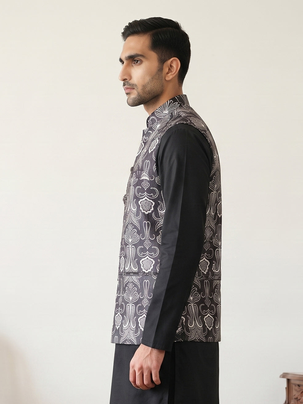 DesiQlo Men Printed Nehru Jacket and Kurta Pyjama Set - - 65WC_4168Bla