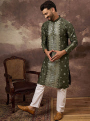 Ethnic Bay Men Green Silk Blend Solid Embroidered Straight Kurta With Pant Set-MKSET1419