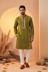 Green Silk Blend Solid Emboidered Straight Kurta MKU2313