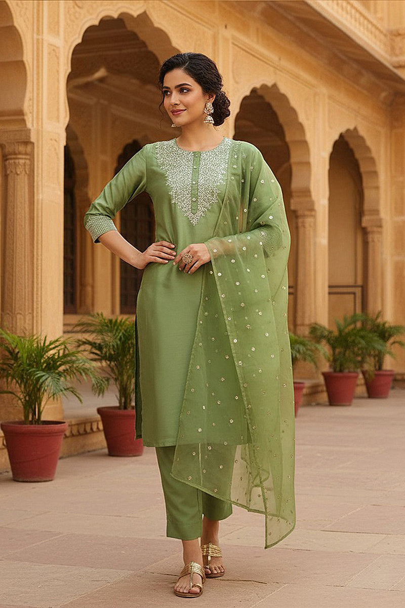  Women Green Poly Silk Solid Yoke Design Kurta PKSKD1589