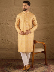 Ethnic Bay Men Yellow Silk Blend Ethnic Motif Embroidered Straight Kurta With Pant Set-MKSET1304